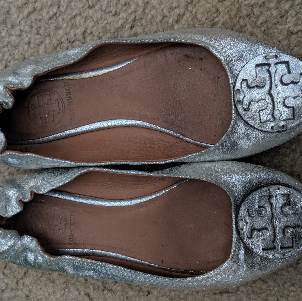 Silver flat